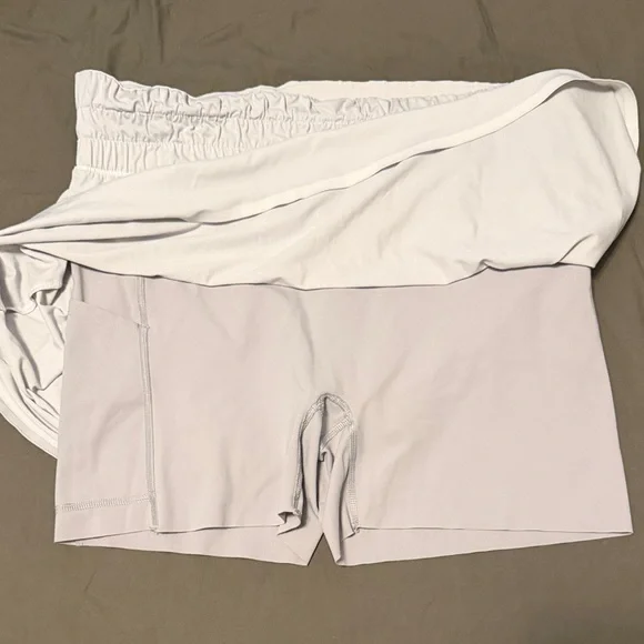 SPANX White Smocked Waist Athletic Skort - Picture 3 of 4